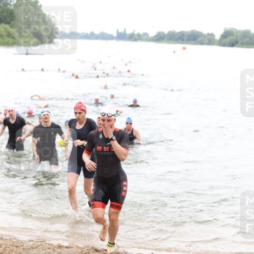 21.06.2026 - 29. Vierlanden-Triathlon Andreas Tolksdorf http://msf.ph/oto/9851787 21.06.2026 10:18:31 Schwimmen 368, 391, 499, 510, 513, 516, 539, 558, 582, 583, 590, 605, 608 meine-sportfotos.de