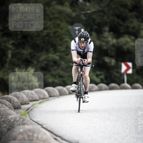 21.06.2026 - 29. Vierlanden-Triathlon H.Heesch http://msf.ph/oto/9851798 21.06.2026 12:05:01 Radfahren 245, 781, 882, 964 meine-sportfotos.de