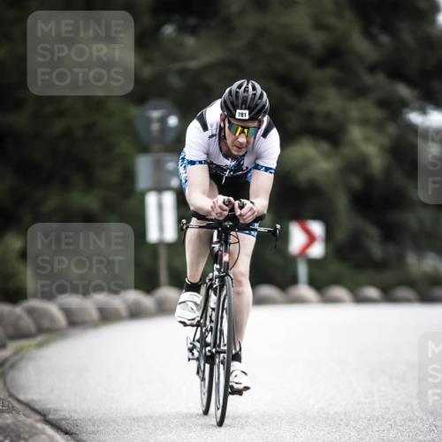 21.06.2026 - 29. Vierlanden-Triathlon H.Heesch http://msf.ph/oto/9851820 21.06.2026 12:05:01 Radfahren 245, 781, 882, 964 meine-sportfotos.de