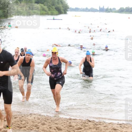 21.06.2026 - 29. Vierlanden-Triathlon Andreas Tolksdorf http://msf.ph/oto/9851827 21.06.2026 10:18:36 Schwimmen 368, 391, 482, 490, 510, 511, 513, 516, 539, 558, 582, 583, 590, 605, 608 meine-sportfotos.de