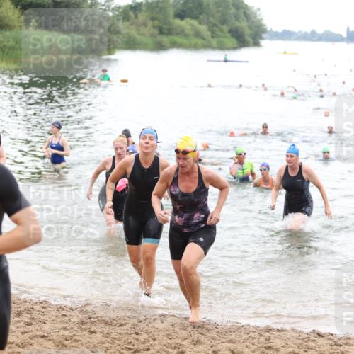 21.06.2026 - 29. Vierlanden-Triathlon Andreas Tolksdorf http://msf.ph/oto/9851834 21.06.2026 10:18:36 Schwimmen 368, 391, 482, 490, 510, 511, 513, 516, 539, 558, 582, 583, 590, 605, 608 meine-sportfotos.de