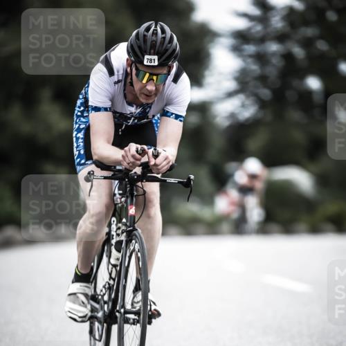 21.06.2026 - 29. Vierlanden-Triathlon H.Heesch http://msf.ph/oto/9851838 21.06.2026 12:05:02 Radfahren 245, 781, 882, 964 meine-sportfotos.de
