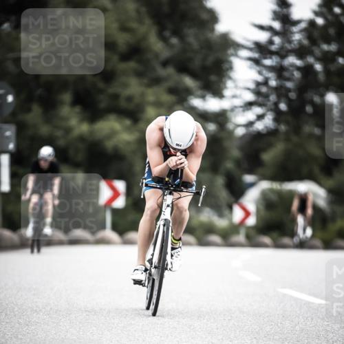 21.06.2026 - 29. Vierlanden-Triathlon H.Heesch http://msf.ph/oto/9851841 21.06.2026 12:05:05 Radfahren 245, 781, 882, 887, 964 meine-sportfotos.de