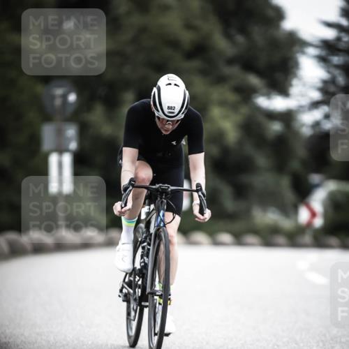 21.06.2026 - 29. Vierlanden-Triathlon H.Heesch http://msf.ph/oto/9851857 21.06.2026 12:05:08 Radfahren 882, 887, 964 meine-sportfotos.de