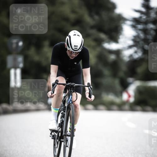 21.06.2026 - 29. Vierlanden-Triathlon H.Heesch http://msf.ph/oto/9851860 21.06.2026 12:05:08 Radfahren 882, 887, 964 meine-sportfotos.de