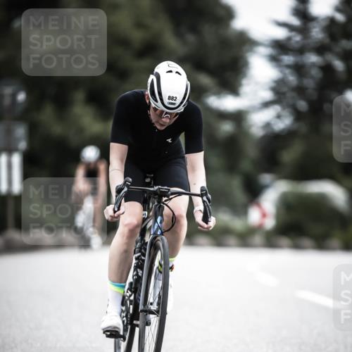 21.06.2026 - 29. Vierlanden-Triathlon H.Heesch http://msf.ph/oto/9851863 21.06.2026 12:05:08 Radfahren 882, 887, 964 meine-sportfotos.de