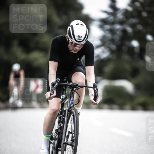 21.06.2026 - 29. Vierlanden-Triathlon H.Heesch http://msf.ph/oto/9851869 21.06.2026 12:05:08 Radfahren 882, 887, 964 meine-sportfotos.de