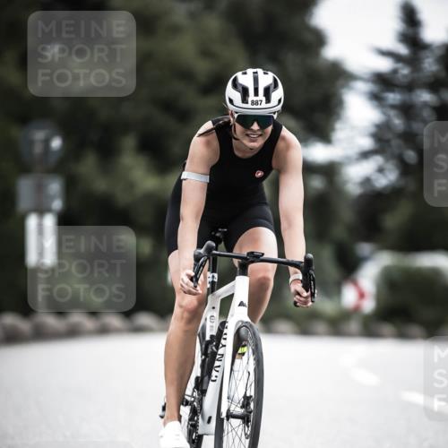 21.06.2026 - 29. Vierlanden-Triathlon H.Heesch http://msf.ph/oto/9851885 21.06.2026 12:05:11 Radfahren 882, 887 meine-sportfotos.de