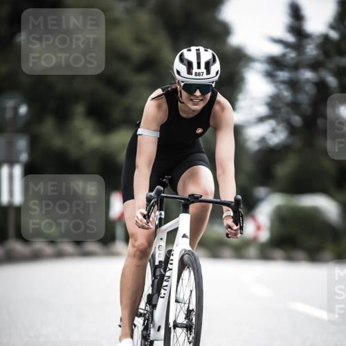 21.06.2026 - 29. Vierlanden-Triathlon H.Heesch http://msf.ph/oto/9851887 21.06.2026 12:05:11 Radfahren 882, 887 meine-sportfotos.de