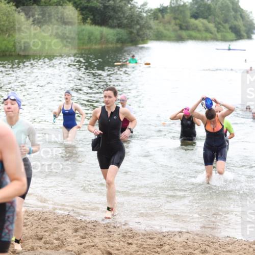 21.06.2026 - 29. Vierlanden-Triathlon Andreas Tolksdorf http://msf.ph/oto/9851889 21.06.2026 10:18:41 Schwimmen 391, 482, 490, 510, 511, 516, 556, 558, 583, 590, 601 meine-sportfotos.de
