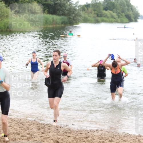 21.06.2026 - 29. Vierlanden-Triathlon Andreas Tolksdorf http://msf.ph/oto/9851893 21.06.2026 10:18:41 Schwimmen 391, 482, 490, 510, 511, 516, 556, 558, 583, 590, 601 meine-sportfotos.de