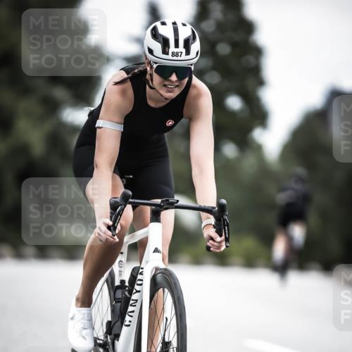 21.06.2026 - 29. Vierlanden-Triathlon H.Heesch http://msf.ph/oto/9851895 21.06.2026 12:05:12 Radfahren 882, 887 meine-sportfotos.de