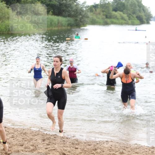 21.06.2026 - 29. Vierlanden-Triathlon Andreas Tolksdorf http://msf.ph/oto/9851900 21.06.2026 10:18:42 Schwimmen 482, 490, 510, 511, 516, 556, 558, 583, 590, 601 meine-sportfotos.de