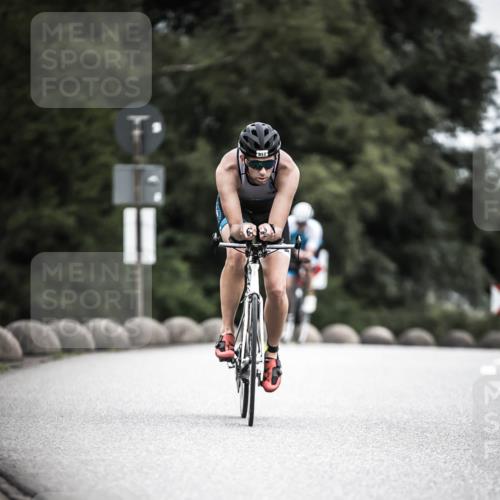 21.06.2026 - 29. Vierlanden-Triathlon H.Heesch http://msf.ph/oto/9851903 21.06.2026 12:05:20 Radfahren 637, 776, 917 meine-sportfotos.de