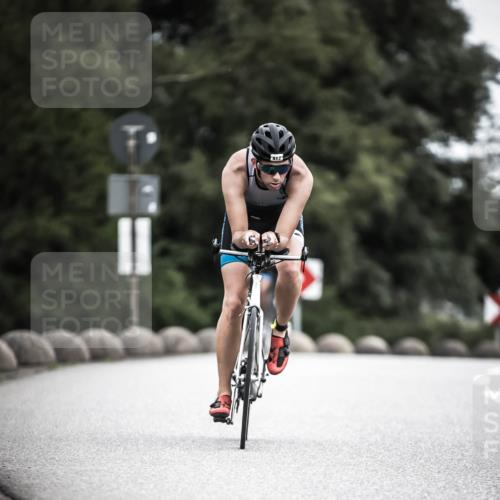 21.06.2026 - 29. Vierlanden-Triathlon H.Heesch http://msf.ph/oto/9851908 21.06.2026 12:05:21 Radfahren 637, 776, 897, 917 meine-sportfotos.de