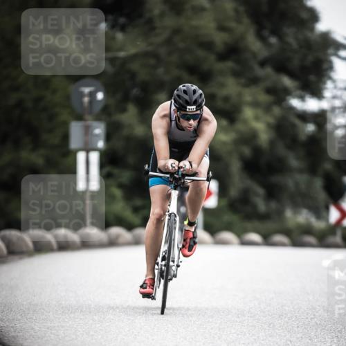 21.06.2026 - 29. Vierlanden-Triathlon H.Heesch http://msf.ph/oto/9851910 21.06.2026 12:05:21 Radfahren 637, 776, 897, 917 meine-sportfotos.de