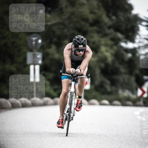 21.06.2026 - 29. Vierlanden-Triathlon H.Heesch http://msf.ph/oto/9851911 21.06.2026 12:05:21 Radfahren 637, 776, 897, 917 meine-sportfotos.de