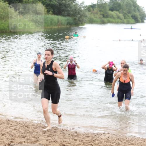 21.06.2026 - 29. Vierlanden-Triathlon Andreas Tolksdorf http://msf.ph/oto/9851912 21.06.2026 10:18:42 Schwimmen 482, 490, 510, 511, 516, 556, 558, 583, 590, 601 meine-sportfotos.de