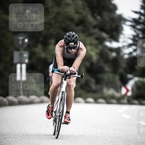 21.06.2026 - 29. Vierlanden-Triathlon H.Heesch http://msf.ph/oto/9851916 21.06.2026 12:05:21 Radfahren 637, 776, 897, 917 meine-sportfotos.de