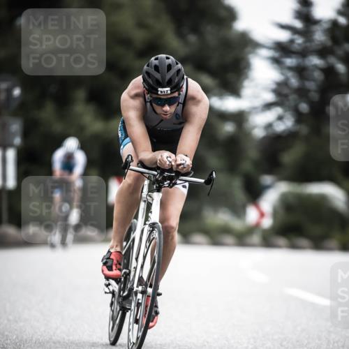 21.06.2026 - 29. Vierlanden-Triathlon H.Heesch http://msf.ph/oto/9851925 21.06.2026 12:05:21 Radfahren 637, 776, 897, 917 meine-sportfotos.de