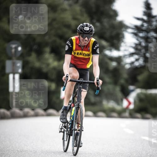 21.06.2026 - 29. Vierlanden-Triathlon H.Heesch http://msf.ph/oto/9851972 21.06.2026 12:05:28 Radfahren 637, 662, 776, 831, 897 meine-sportfotos.de