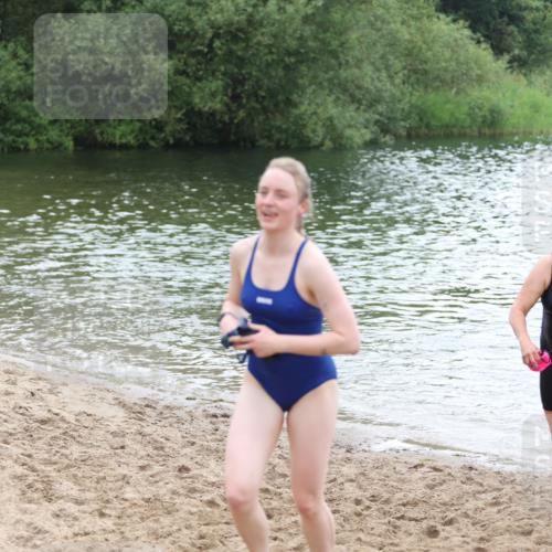 21.06.2026 - 29. Vierlanden-Triathlon Andreas Tolksdorf http://msf.ph/oto/9851982 21.06.2026 10:18:50 Schwimmen 355, 482, 492, 524, 551, 556, 561, 570, 595, 601 meine-sportfotos.de
