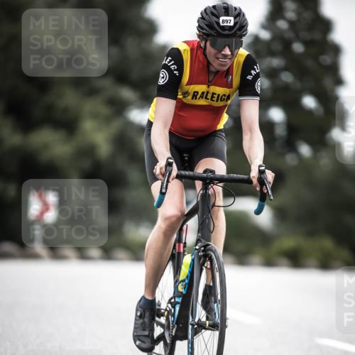21.06.2026 - 29. Vierlanden-Triathlon H.Heesch http://msf.ph/oto/9851985 21.06.2026 12:05:29 Radfahren 637, 662, 831, 897, 944 meine-sportfotos.de