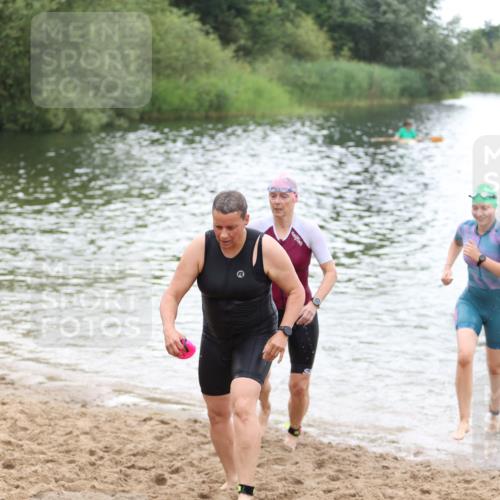 21.06.2026 - 29. Vierlanden-Triathlon Andreas Tolksdorf http://msf.ph/oto/9851993 21.06.2026 10:18:51 Schwimmen 355, 482, 492, 497, 524, 551, 556, 561, 570, 595, 601 meine-sportfotos.de