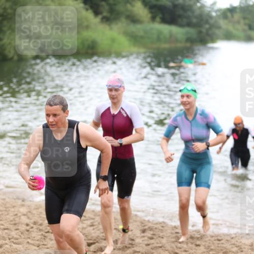 21.06.2026 - 29. Vierlanden-Triathlon Andreas Tolksdorf http://msf.ph/oto/9852007 21.06.2026 10:18:52 Schwimmen 355, 482, 492, 497, 524, 551, 556, 561, 570, 595, 601 meine-sportfotos.de