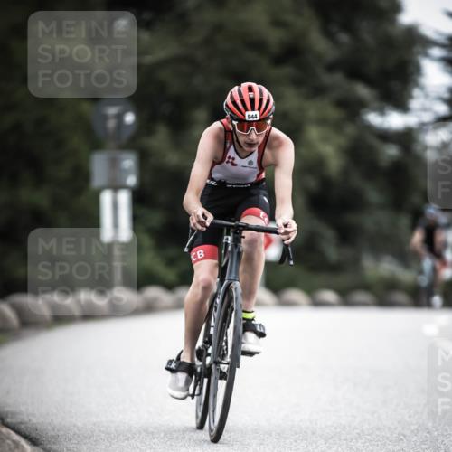 21.06.2026 - 29. Vierlanden-Triathlon H.Heesch http://msf.ph/oto/9852008 21.06.2026 12:05:36 Radfahren 662, 767, 842, 849, 874, 944 meine-sportfotos.de