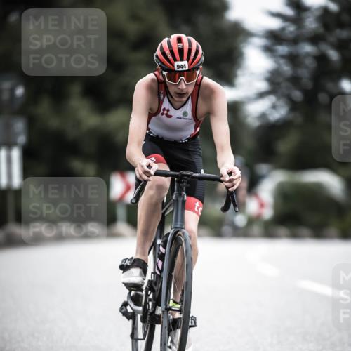 21.06.2026 - 29. Vierlanden-Triathlon H.Heesch http://msf.ph/oto/9852018 21.06.2026 12:05:36 Radfahren 662, 767, 842, 849, 874, 944 meine-sportfotos.de