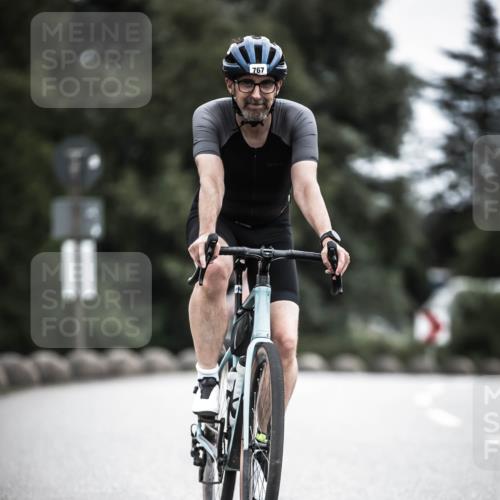 21.06.2026 - 29. Vierlanden-Triathlon H.Heesch http://msf.ph/oto/9852044 21.06.2026 12:05:43 Radfahren 721, 767, 842, 849, 874, 879, 918 meine-sportfotos.de