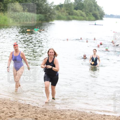 21.06.2026 - 29. Vierlanden-Triathlon Andreas Tolksdorf http://msf.ph/oto/9852047 21.06.2026 10:19:01 Schwimmen 355, 497, 512, 519, 535, 561, 570, 595, 615 meine-sportfotos.de
