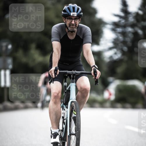 21.06.2026 - 29. Vierlanden-Triathlon H.Heesch http://msf.ph/oto/9852049 21.06.2026 12:05:43 Radfahren 721, 767, 842, 849, 874, 879, 918 meine-sportfotos.de