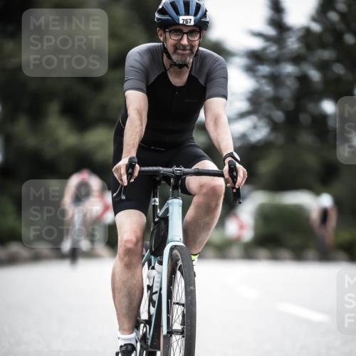 21.06.2026 - 29. Vierlanden-Triathlon H.Heesch http://msf.ph/oto/9852052 21.06.2026 12:05:43 Radfahren 721, 767, 842, 849, 874, 879, 918 meine-sportfotos.de