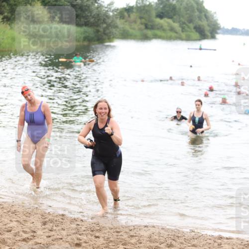 21.06.2026 - 29. Vierlanden-Triathlon Andreas Tolksdorf http://msf.ph/oto/9852054 21.06.2026 10:19:01 Schwimmen 355, 497, 512, 519, 535, 561, 570, 595, 615 meine-sportfotos.de