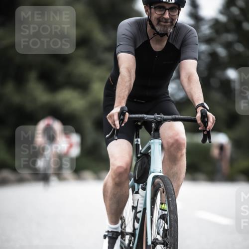 21.06.2026 - 29. Vierlanden-Triathlon H.Heesch http://msf.ph/oto/9852056 21.06.2026 12:05:43 Radfahren 721, 767, 842, 849, 874, 879, 918 meine-sportfotos.de