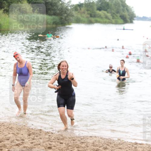21.06.2026 - 29. Vierlanden-Triathlon Andreas Tolksdorf http://msf.ph/oto/9852057 21.06.2026 10:19:01 Schwimmen 355, 497, 512, 519, 535, 561, 570, 595, 615 meine-sportfotos.de
