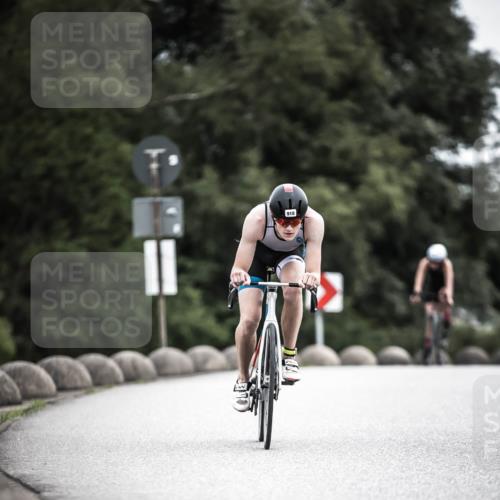 21.06.2026 - 29. Vierlanden-Triathlon H.Heesch http://msf.ph/oto/9852058 21.06.2026 12:05:45 Radfahren 721, 767, 842, 879, 918 meine-sportfotos.de