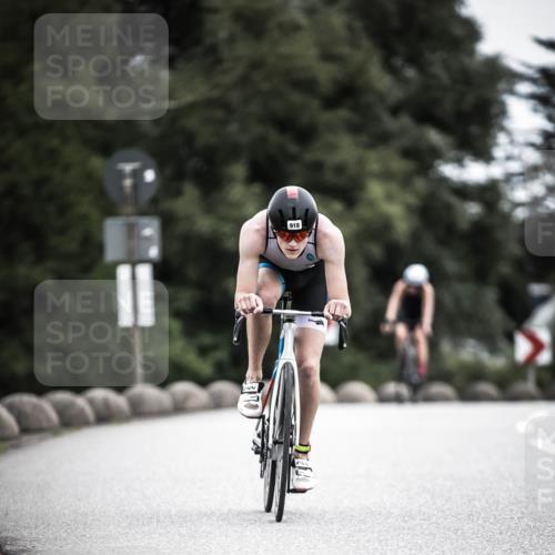 21.06.2026 - 29. Vierlanden-Triathlon H.Heesch http://msf.ph/oto/9852066 21.06.2026 12:05:45 Radfahren 721, 767, 842, 879, 918 meine-sportfotos.de
