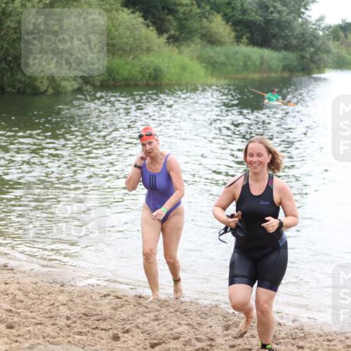 21.06.2026 - 29. Vierlanden-Triathlon Andreas Tolksdorf http://msf.ph/oto/9852069 21.06.2026 10:19:02 Schwimmen 355, 497, 512, 519, 535, 561, 570, 595, 615 meine-sportfotos.de