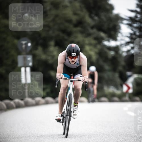 21.06.2026 - 29. Vierlanden-Triathlon H.Heesch http://msf.ph/oto/9852071 21.06.2026 12:05:45 Radfahren 721, 767, 842, 879, 918 meine-sportfotos.de