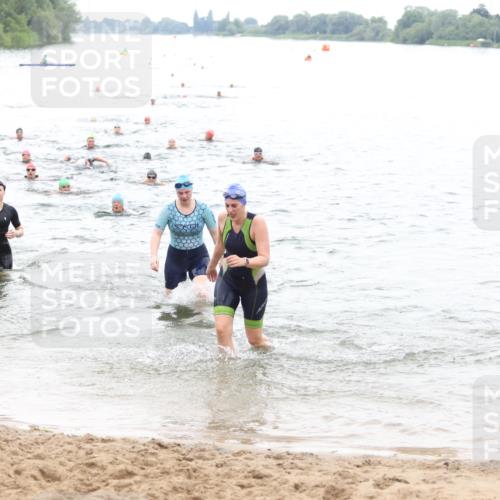 21.06.2026 - 29. Vierlanden-Triathlon Andreas Tolksdorf http://msf.ph/oto/9852075 21.06.2026 10:19:07 Schwimmen 497, 512, 519, 535, 546, 615 meine-sportfotos.de