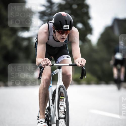 21.06.2026 - 29. Vierlanden-Triathlon H.Heesch http://msf.ph/oto/9852093 21.06.2026 12:05:46 Radfahren 721, 767, 827, 879, 918, 955 meine-sportfotos.de