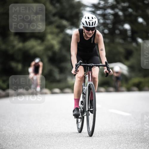 21.06.2026 - 29. Vierlanden-Triathlon H.Heesch http://msf.ph/oto/9852105 21.06.2026 12:05:49 Radfahren 721, 827, 879, 918, 942, 955 meine-sportfotos.de