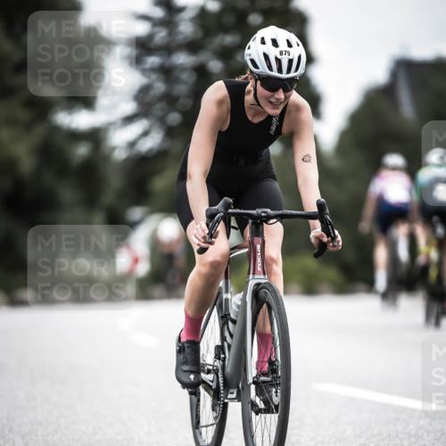 21.06.2026 - 29. Vierlanden-Triathlon H.Heesch http://msf.ph/oto/9852117 21.06.2026 12:05:49 Radfahren 721, 827, 879, 918, 942, 955 meine-sportfotos.de