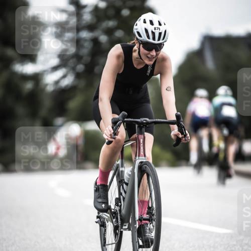 21.06.2026 - 29. Vierlanden-Triathlon H.Heesch http://msf.ph/oto/9852118 21.06.2026 12:05:49 Radfahren 721, 827, 879, 918, 942, 955 meine-sportfotos.de