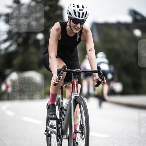 21.06.2026 - 29. Vierlanden-Triathlon H.Heesch http://msf.ph/oto/9852122 21.06.2026 12:05:49 Radfahren 721, 827, 879, 918, 942, 955 meine-sportfotos.de