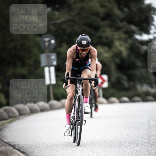 21.06.2026 - 29. Vierlanden-Triathlon H.Heesch http://msf.ph/oto/9852137 21.06.2026 12:05:52 Radfahren 721, 827, 879, 927, 942, 955 meine-sportfotos.de