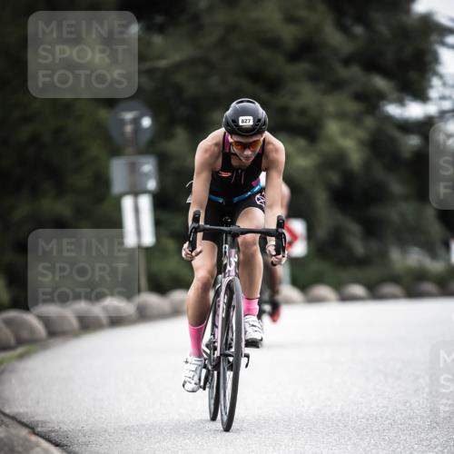 21.06.2026 - 29. Vierlanden-Triathlon H.Heesch http://msf.ph/oto/9852139 21.06.2026 12:05:52 Radfahren 721, 827, 879, 927, 942, 955 meine-sportfotos.de